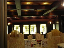 有楽町　喫茶店のステンド.jpg