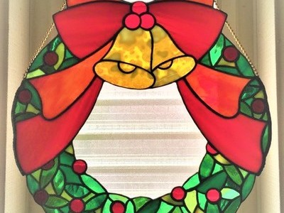 2021.5.7．　ステンドグラスのリース（wreath)　　：制作　福永博子　さん