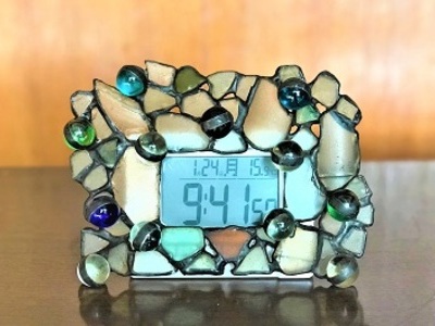 2022.1.24．　シーグラスを使った置時計カバー　　：制作　小澤麻里子　さん