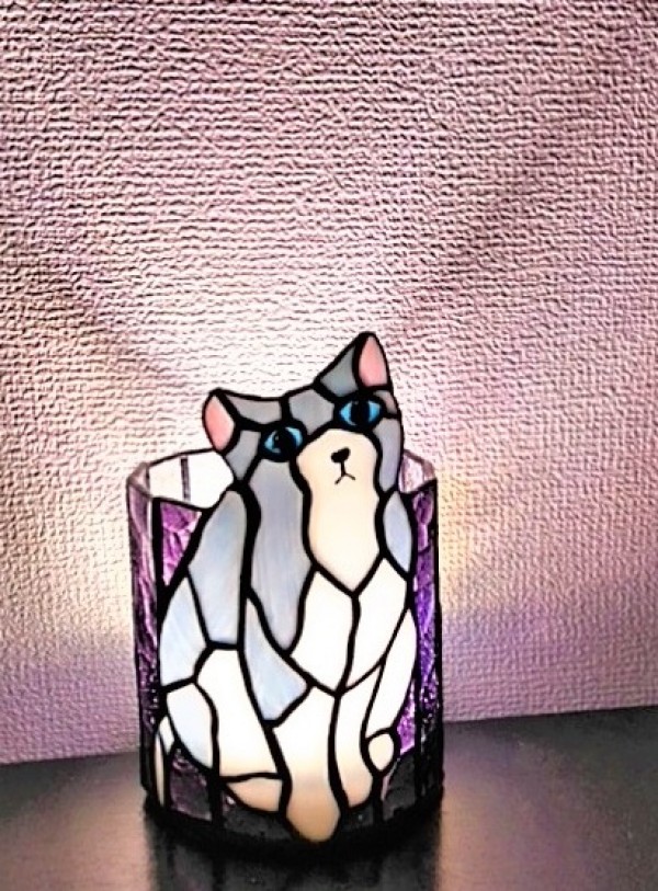 2022.4.18．　紫の愛猫ランプ　　：制作　五十嵐房代　さんのサムネイル